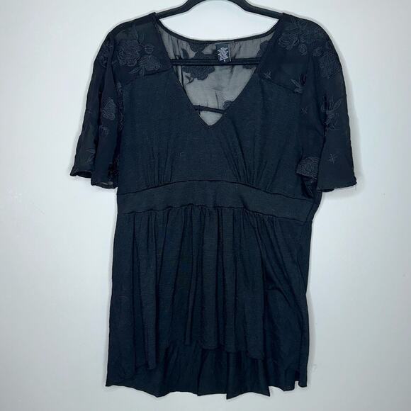 Torrid Womens Plus Size 0 Black Lace V-Neck Flutter Short Sleeve Blouse - Picture 1 of 7